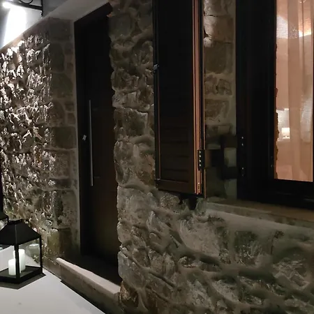 Village Hétvégi ház *