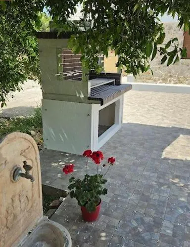 Εξοχικό σπίτι Village