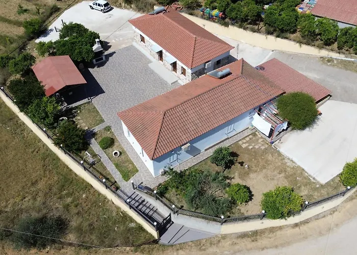 Εξοχικό σπίτι Village